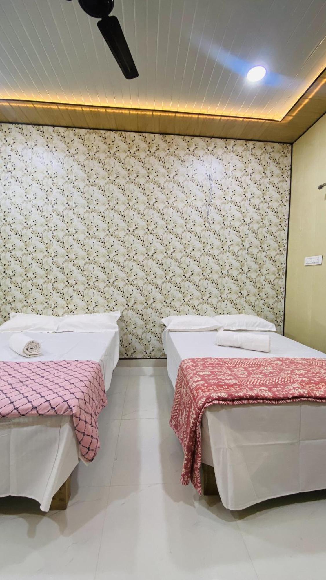 Mandir Saket Bhawan Hotel Ayodhya Exterior photo